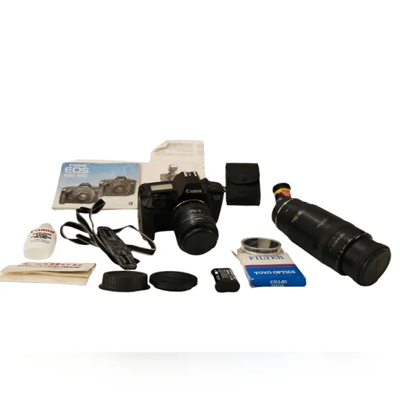 CANON EOS 650 SLR 35mm Film Camera Huge Lot 2-Lens, Flash, Batteries Filter and - Picture 8 of 11